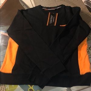 Orange Arrows sweatshirt New, Medium. boxy style.